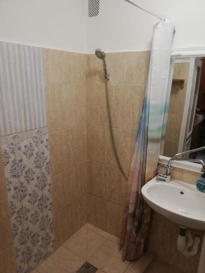 شقة Varosliget Apartman بودابست المظهر الخارجي الصورة